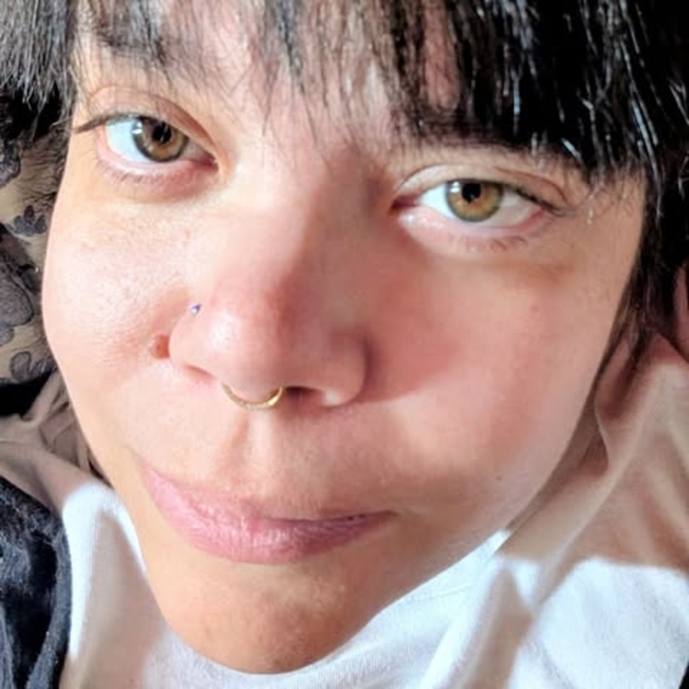 Meet your Posher, Ana